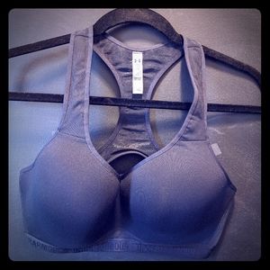 UNDER ARMOUR Sports bra